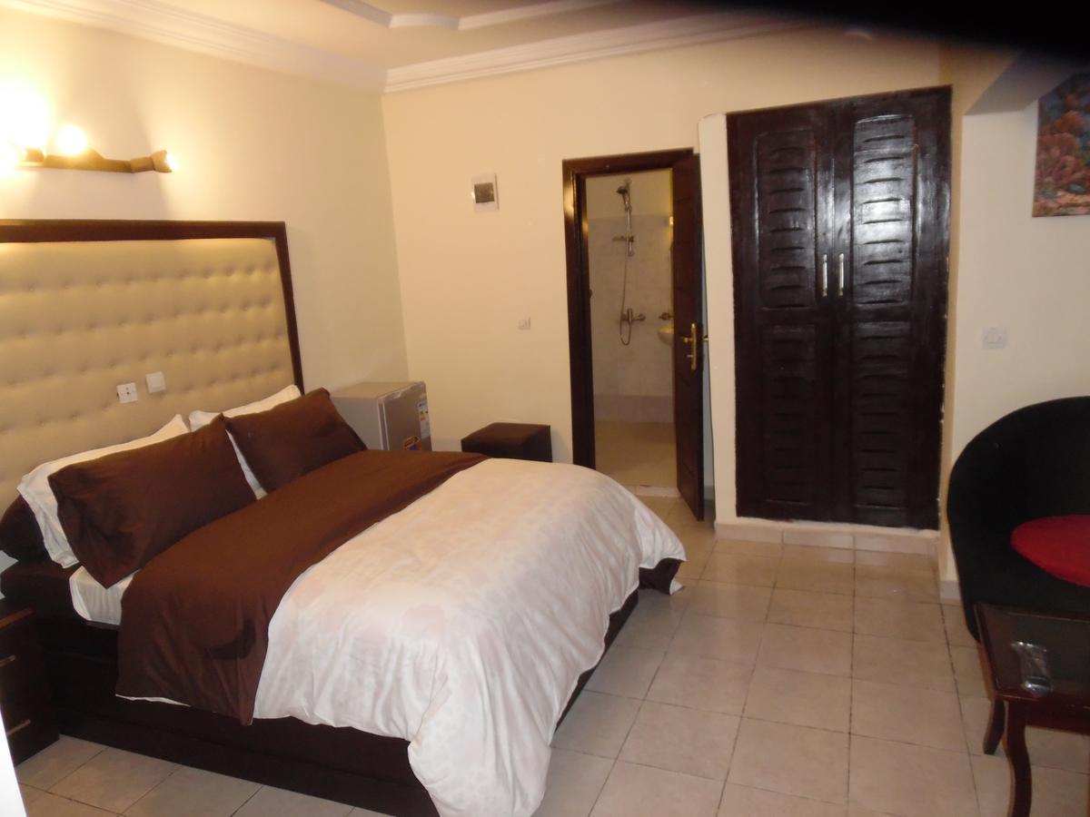 Hotel Saphir Abidjan Eksteriør bilde